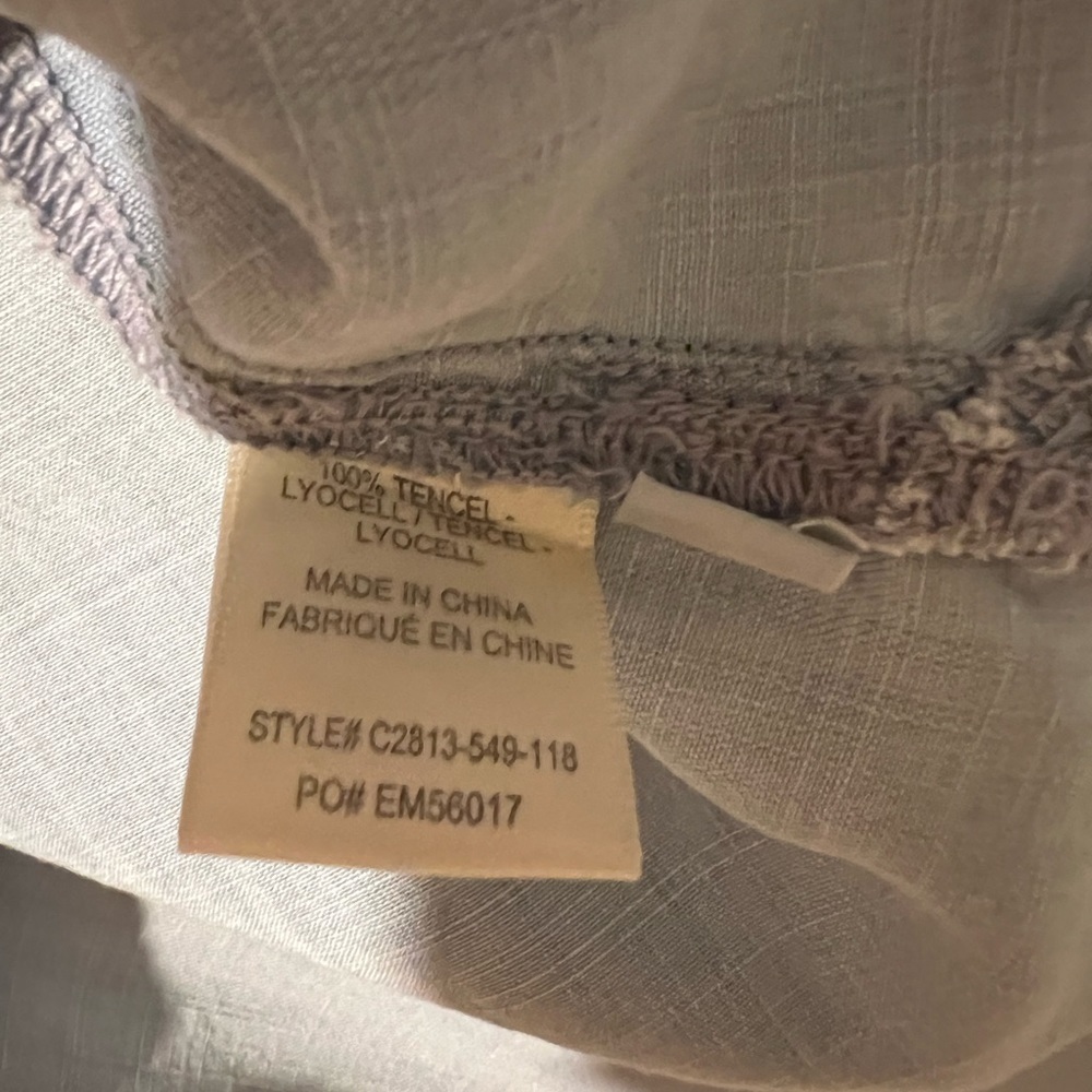 Cloth & Stone Anthropologie Chambray button down - Picture 4 of 4